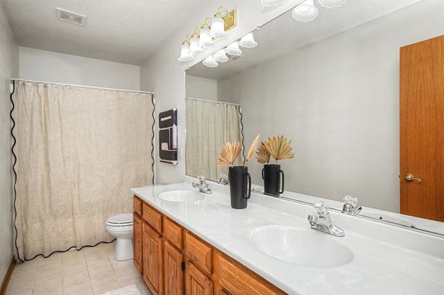 2917 Bayberry Road, Ames, IA 50014