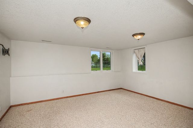 2917 Bayberry Road, Ames, IA 50014