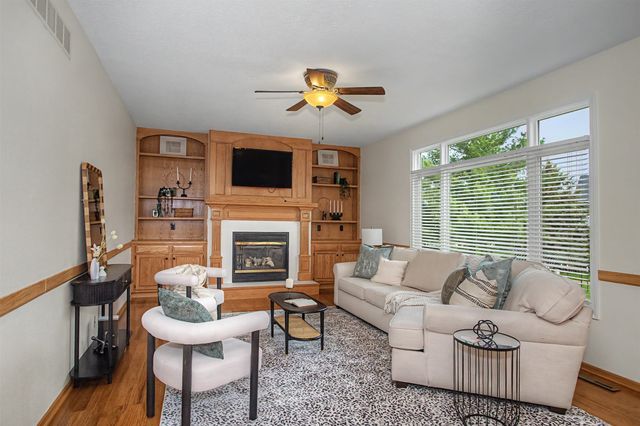 2917 Bayberry Road, Ames, IA 50014