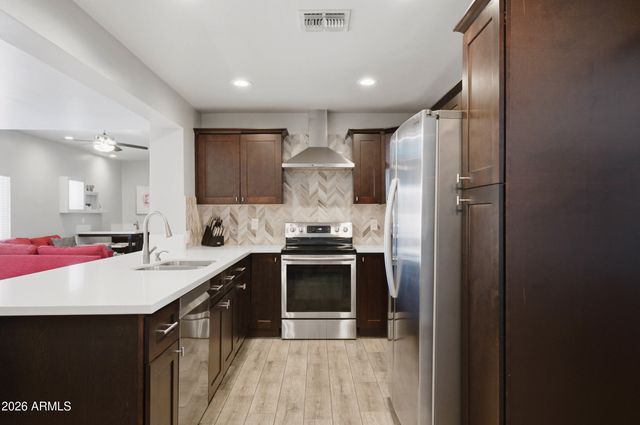 6737 E Lewis Avenue, Scottsdale, AZ 85257