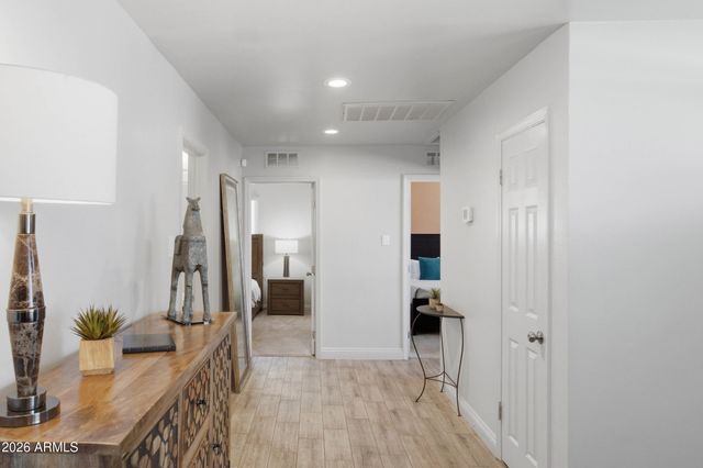 6737 E Lewis Avenue, Scottsdale, AZ 85257