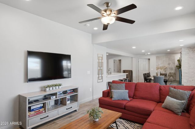6737 E Lewis Avenue, Scottsdale, AZ 85257