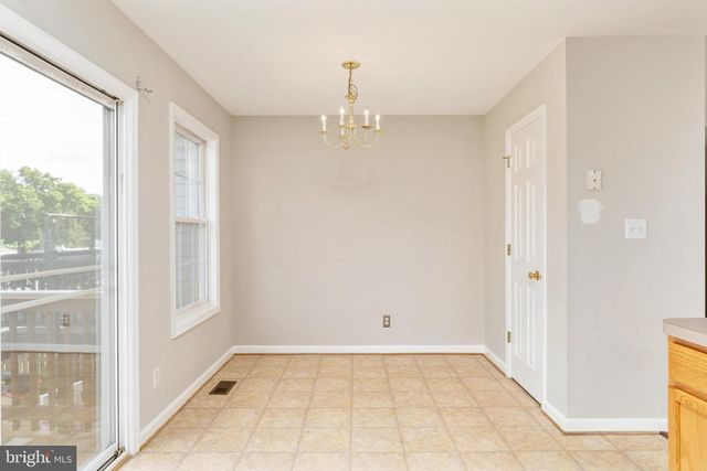 868 AZTEC DR, Martinsburg, WV 25405