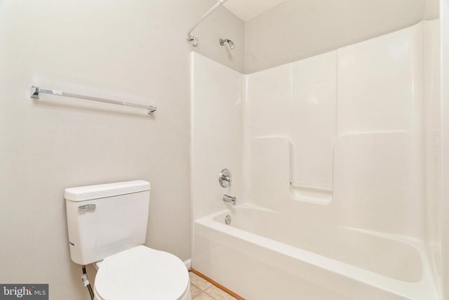 868 AZTEC DR, Martinsburg, WV 25405