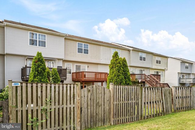 868 AZTEC DR, Martinsburg, WV 25405