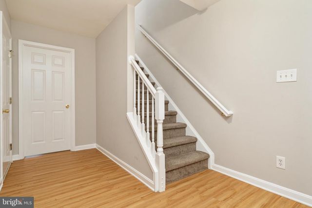 868 AZTEC DR, Martinsburg, WV 25405