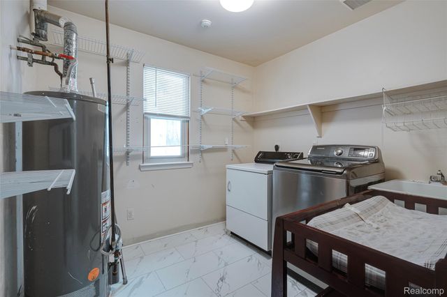 42739 Lilley Pointe Drive, Canton Charter Township, MI 48187