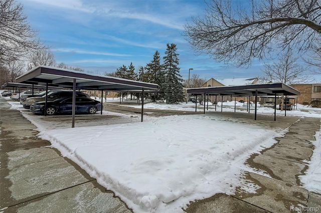 42739 Lilley Pointe Drive, Canton Charter Township, MI 48187