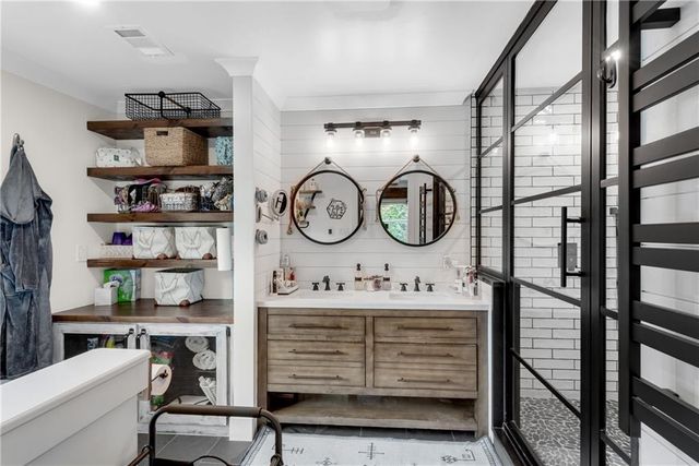 195 Thistlewood Lane, Roswell, GA 30075