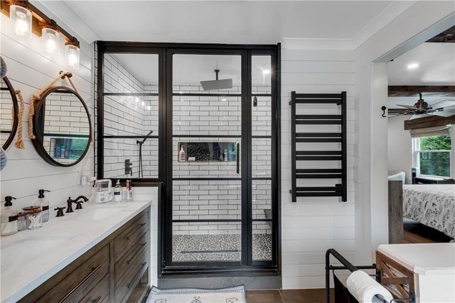 195 Thistlewood Lane, Roswell, GA 30075