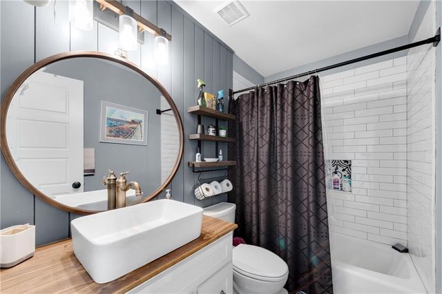 195 Thistlewood Lane, Roswell, GA 30075