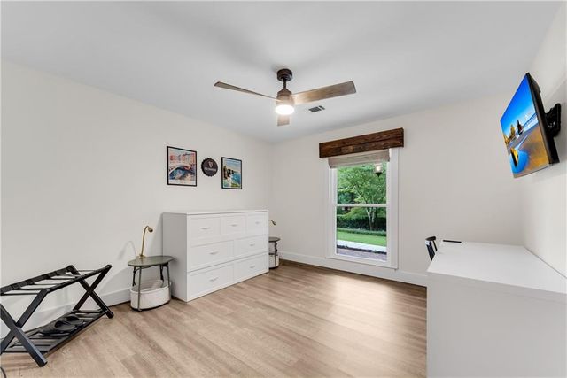 195 Thistlewood Lane, Roswell, GA 30075