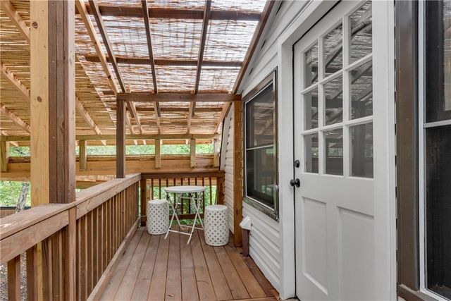 195 Thistlewood Lane, Roswell, GA 30075