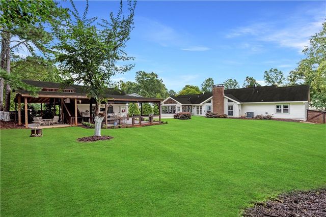 195 Thistlewood Lane, Roswell, GA 30075