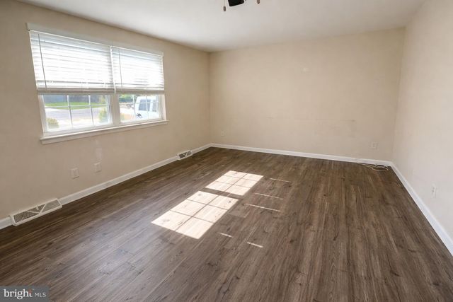 964 MICHAEL AVE, Vineland, NJ 08360