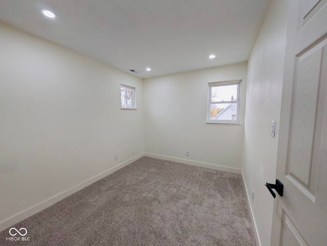 905 W 3rd Street, Anderson, IN 46016