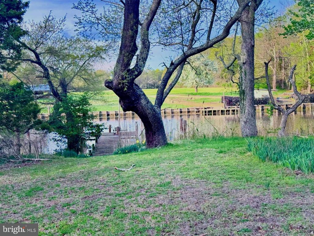 13700 WAVERLY POINT RD, Newburg, MD 20664