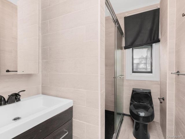805 E 182nd Street 4E, Bronx, NY 10460