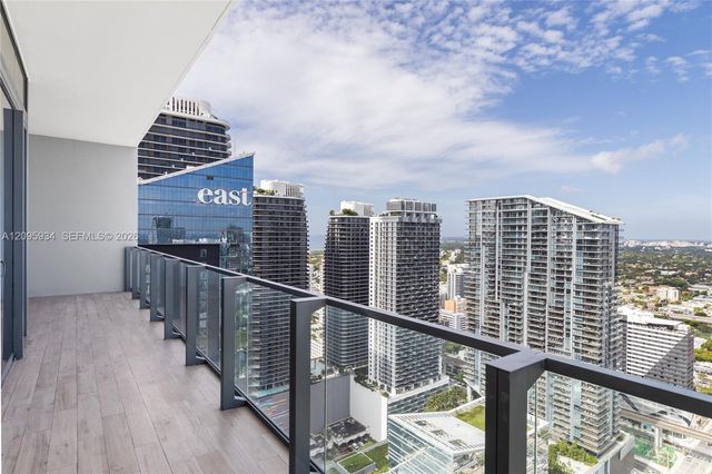 68 SE 6th Street 4006, Miami, FL 33131