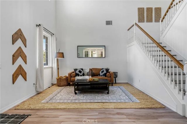 13365 Los Olivos, Sylmar, CA 91342
