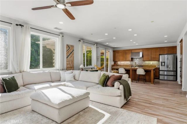 13365 Los Olivos, Sylmar, CA 91342