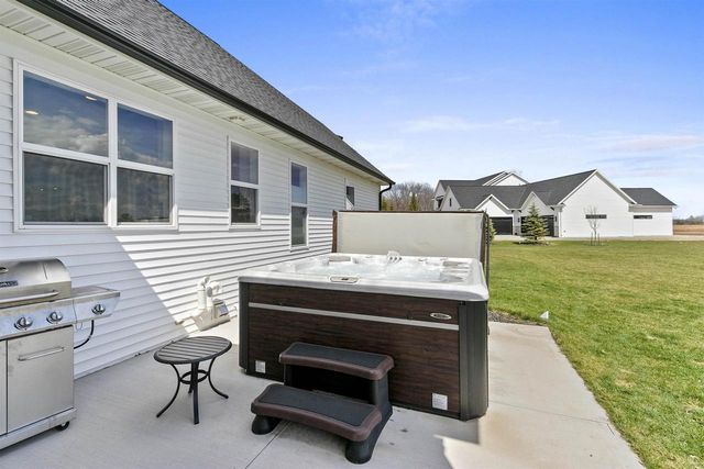 699 BLACKBERRY COURT, Oneida, WI 54155