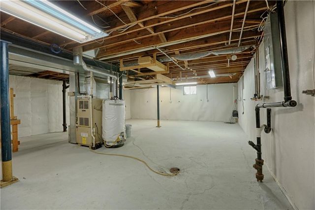 8804 E 59th Terrace, Raytown, MO 64133