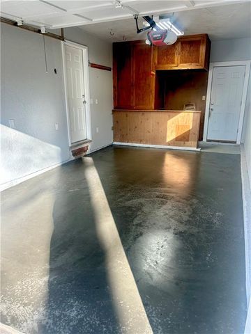 8804 E 59th Terrace, Raytown, MO 64133