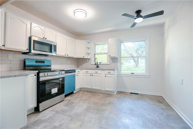 8804 E 59th Terrace, Raytown, MO 64133