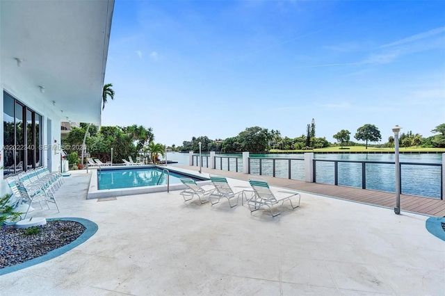 9180 W Bay Harbor Drive 2C, Bay Harbor Islands, FL 33154