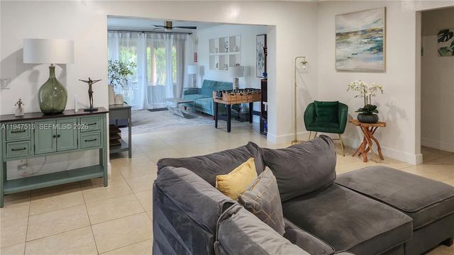 4420 NE 15th Avenue, Oakland Park, FL 33334