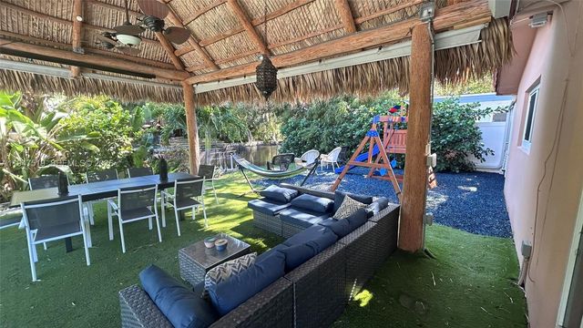 4420 NE 15th Avenue, Oakland Park, FL 33334