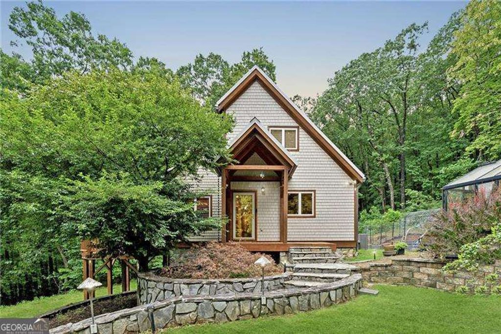 631 Sunset Cliff Drive, Jasper, GA 30143