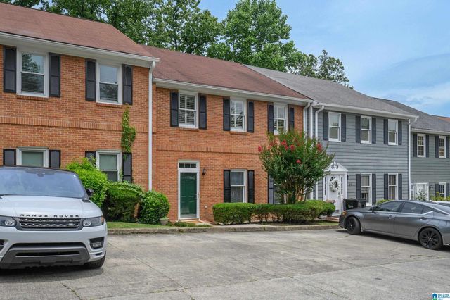 30 THE FALLS DRIVE, Vestavia Hills, AL 35216