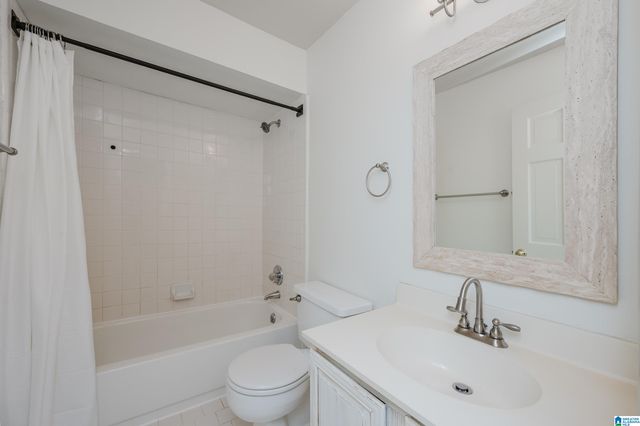 30 THE FALLS DRIVE, Vestavia Hills, AL 35216