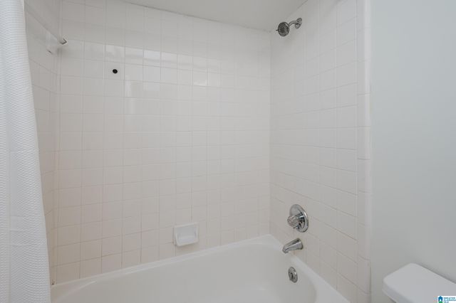 30 THE FALLS DRIVE, Vestavia Hills, AL 35216
