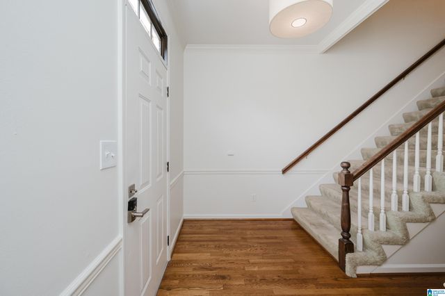 30 THE FALLS DRIVE, Vestavia Hills, AL 35216