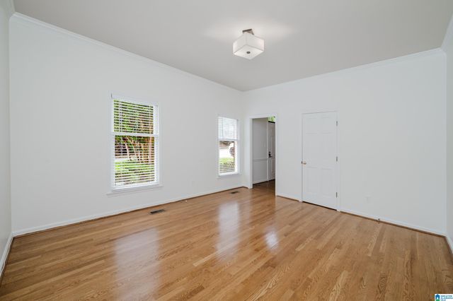 30 THE FALLS DRIVE, Vestavia Hills, AL 35216