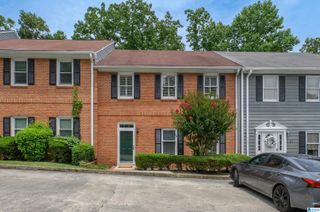 30 THE FALLS DRIVE, Vestavia Hills, AL 35216