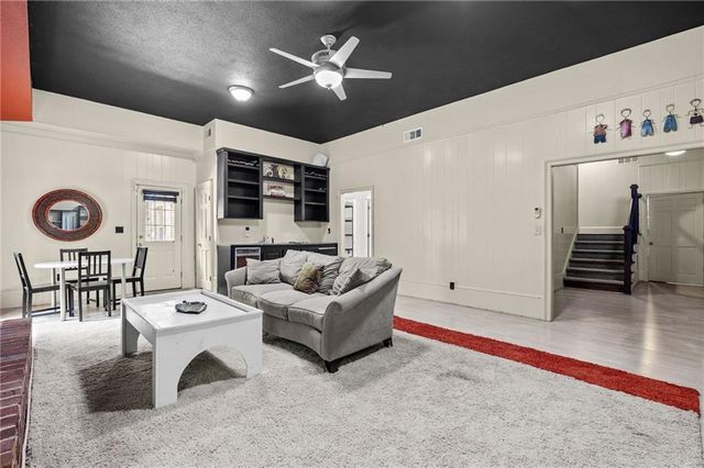 6095 River Chase Circle, Atlanta, GA 30328