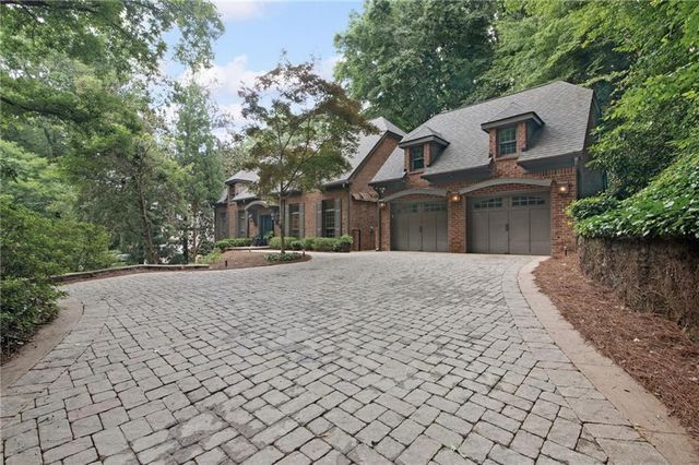 6095 River Chase Circle, Atlanta, GA 30328