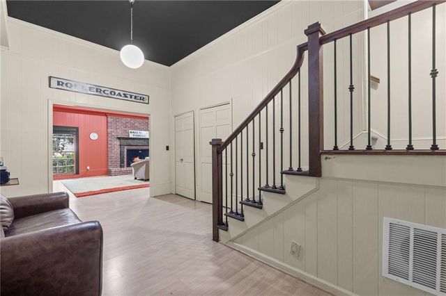 6095 River Chase Circle, Atlanta, GA 30328