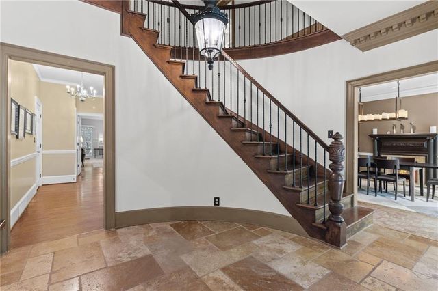 6095 River Chase Circle, Atlanta, GA 30328