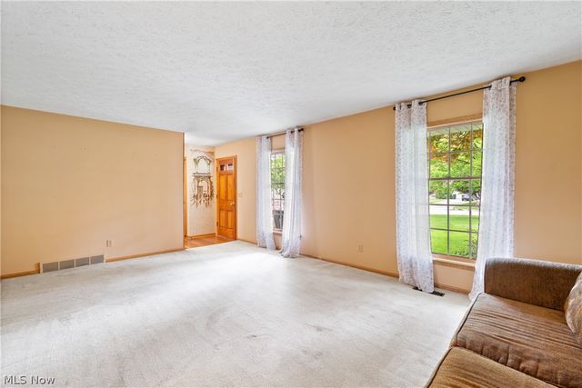 461 Farr Avenue, Wadsworth, OH 44281