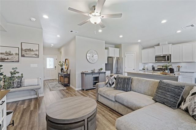 7758 Lariat Toss Dr, Corpus Christi, TX 78414