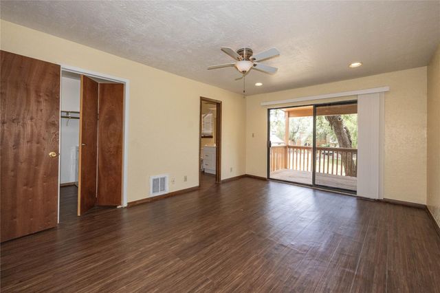 15 Cypress Fairway VLG, Wimberley, TX 78676