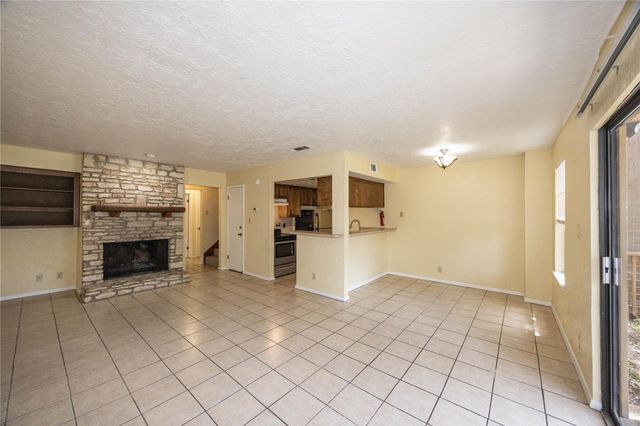 15 Cypress Fairway VLG, Wimberley, TX 78676