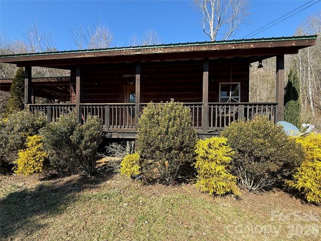 52 Supooh Lane, Sylva, NC 28779