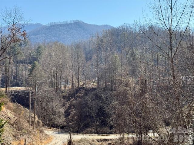 52 Supooh Lane, Sylva, NC 28779