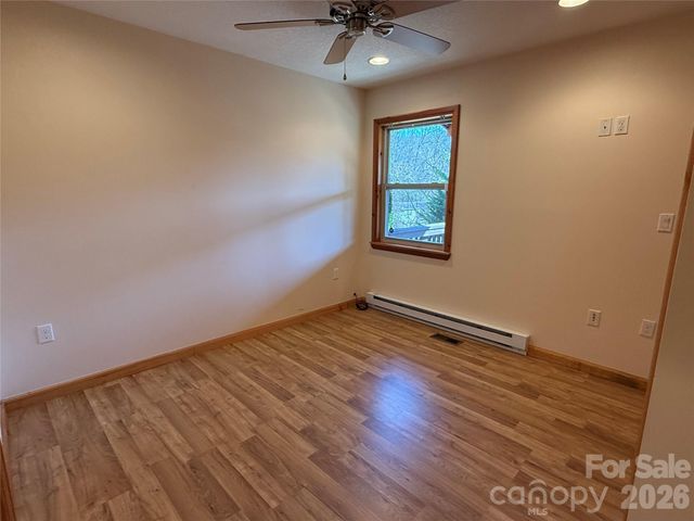 52 Supooh Lane, Sylva, NC 28779